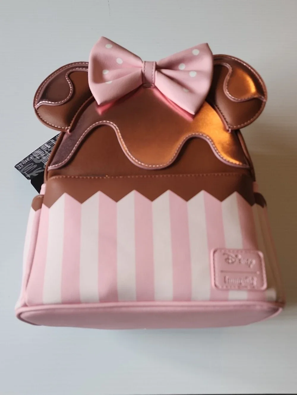 Loungefly Pink Minnie Cupcake Backpack with Bow. NWT